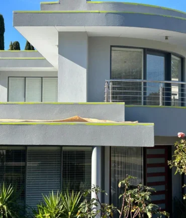 render crack repair service